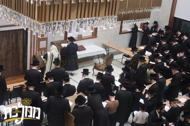 rabbeini_shlita_in_beis_medrusheini_main_st_monsey__4_.jpg